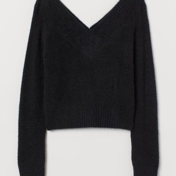 H&M Divided Black V-Neck Sweater – Size M - Picture 2 of 3